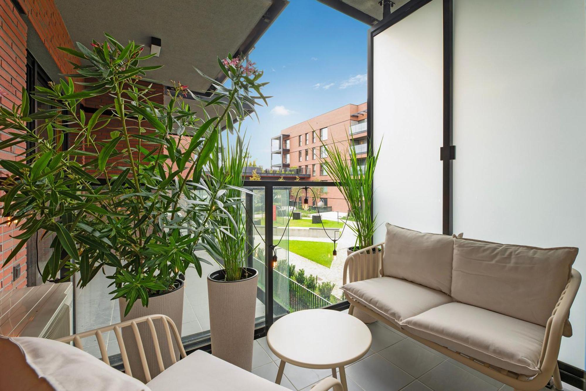 Jacuzzi Mirror By Downtown Apartment