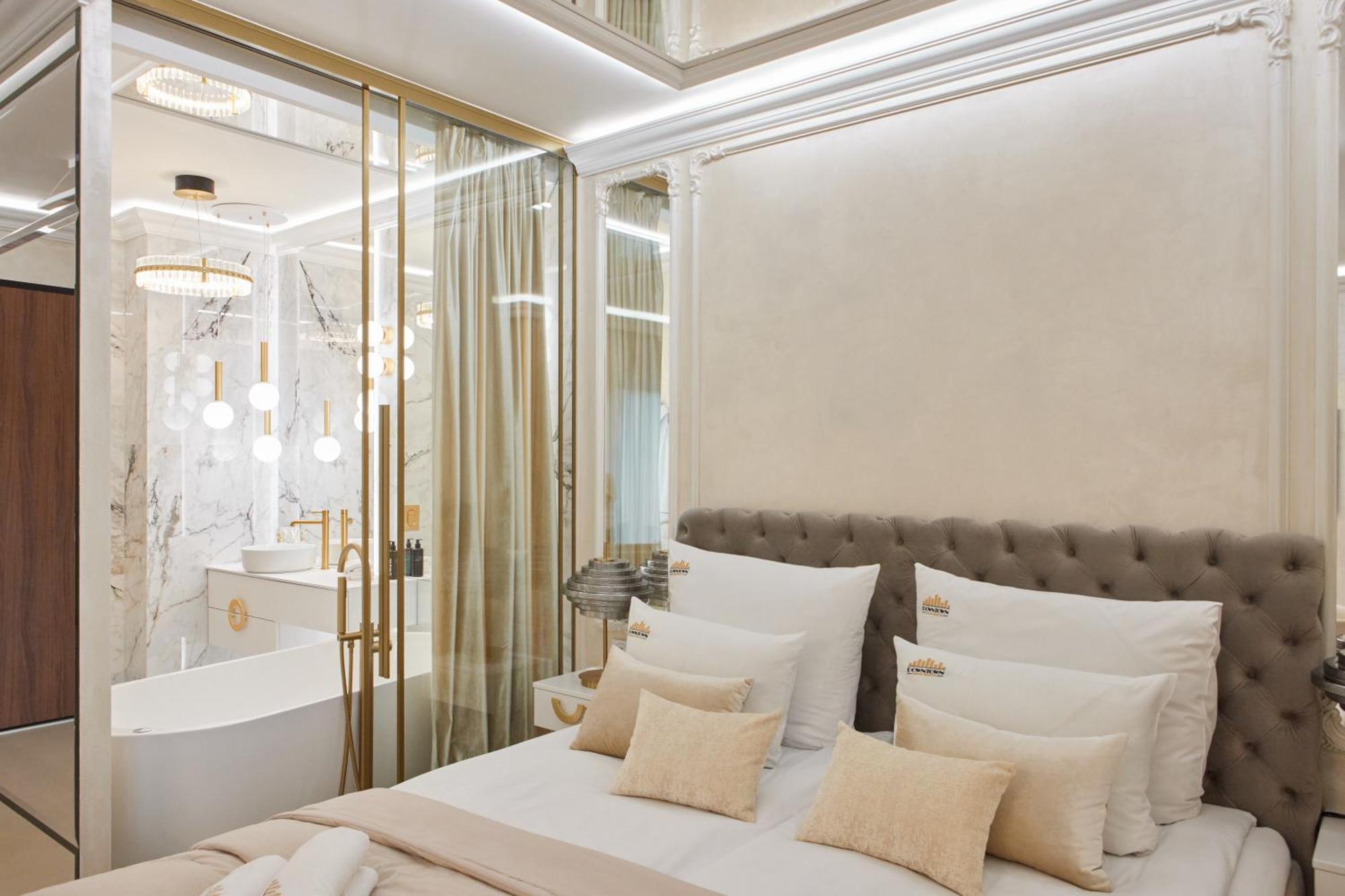 Jacuzzi Mirror By Downtown Apartment Danzig